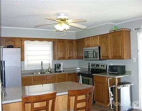 3rd image of 613 Cottonwood Dr