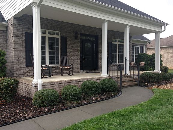3rd image of 1524 Avalon Oaks Ct
