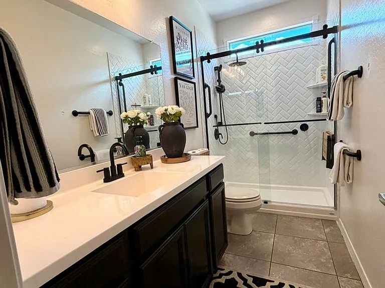 8216 S 42nd Ln — Photo 10
