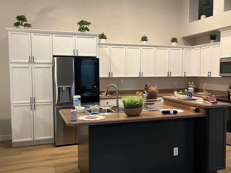 1383 W Spruce Dr — Photo 3