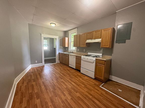 4th image of 416 W Lombard St