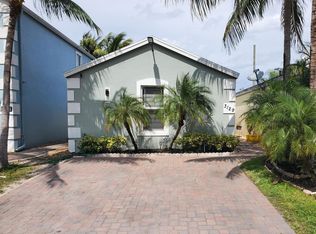 3129 Shelby Way, Palm Springs, FL 33461