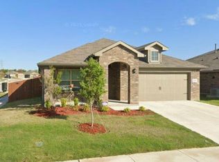 8201 Burma Dr, Fort Worth, TX 76131