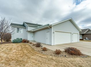 2904 Belgian Bnd SE, Mandan, ND 58554