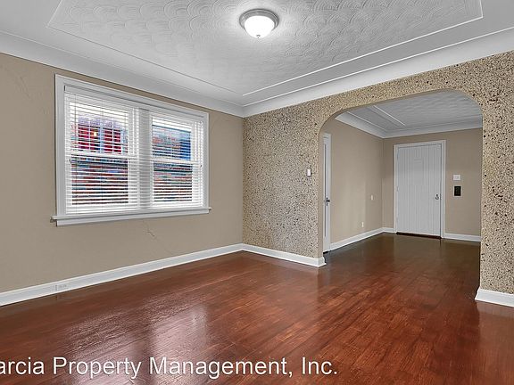 3rd image of 5030 Oleatha Ave