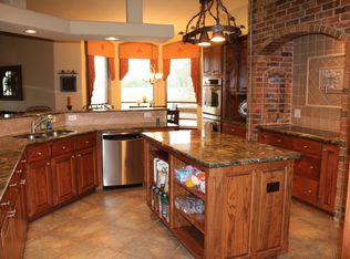 3215 Wimberley Creek Dr, Yukon, OK 73099