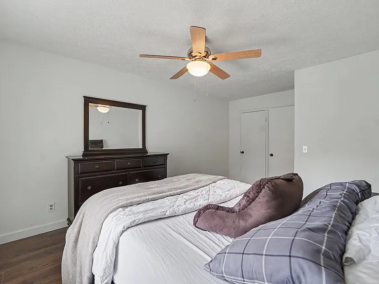 107 Quail Forest Ct — Photo 20