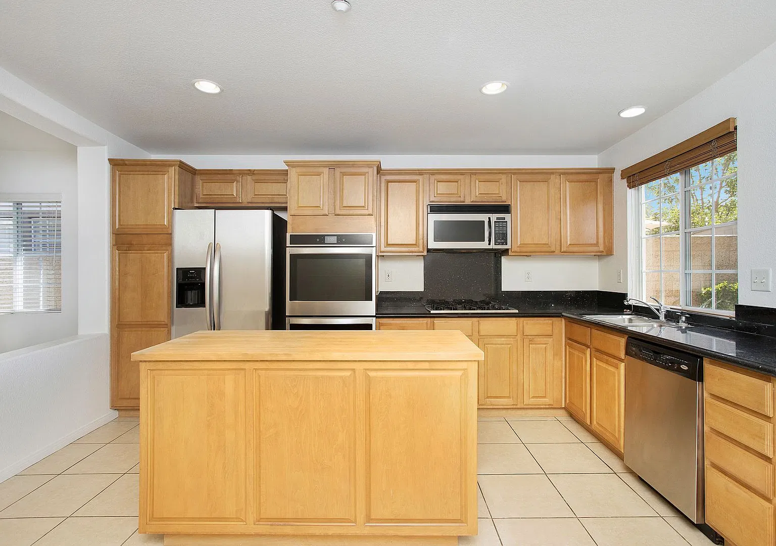 Rarely on the market! One Story Attached Single Family Residence in Brea-Olinda Ranch! — Photo 4