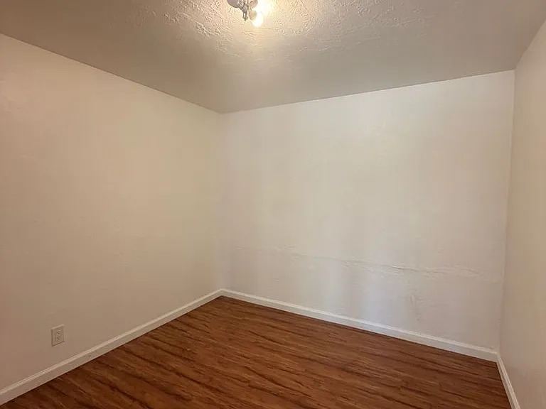 640 Tabor Dr — Photo 8