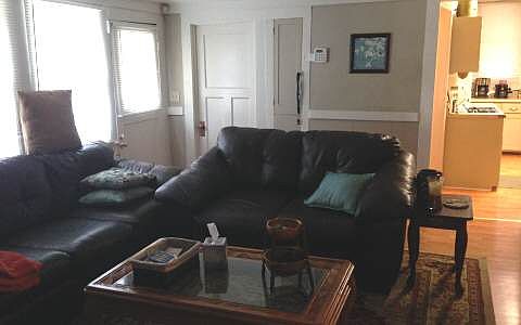 4th image of 436 SE Saint Johns St
