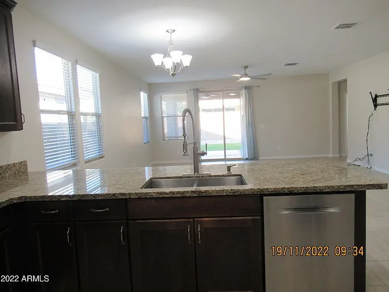 8530 W Flynn Ln — Photo 11