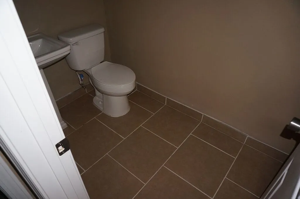 Completely Renovated 3 Bedroom 1.5 Bath Duplex Home — Photo 2