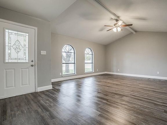 5th image of 1922 Glenbrook Meadows Dr