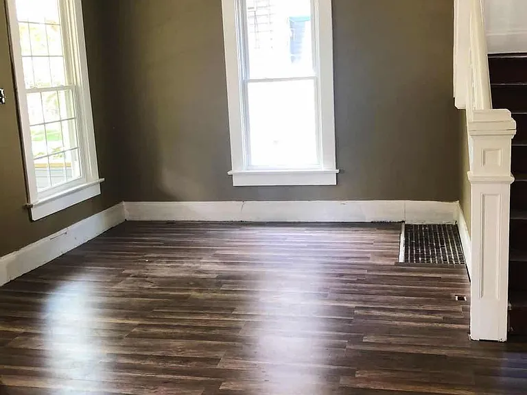 947 Jefferson Ave — Photo 14