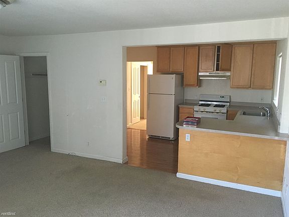 3rd image of 1501 E 3rd Ave