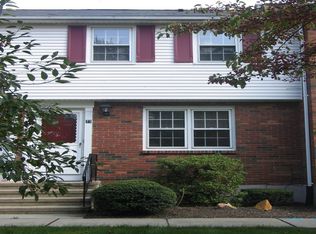 77 Brandywine Ln, Suffield, CT 06078