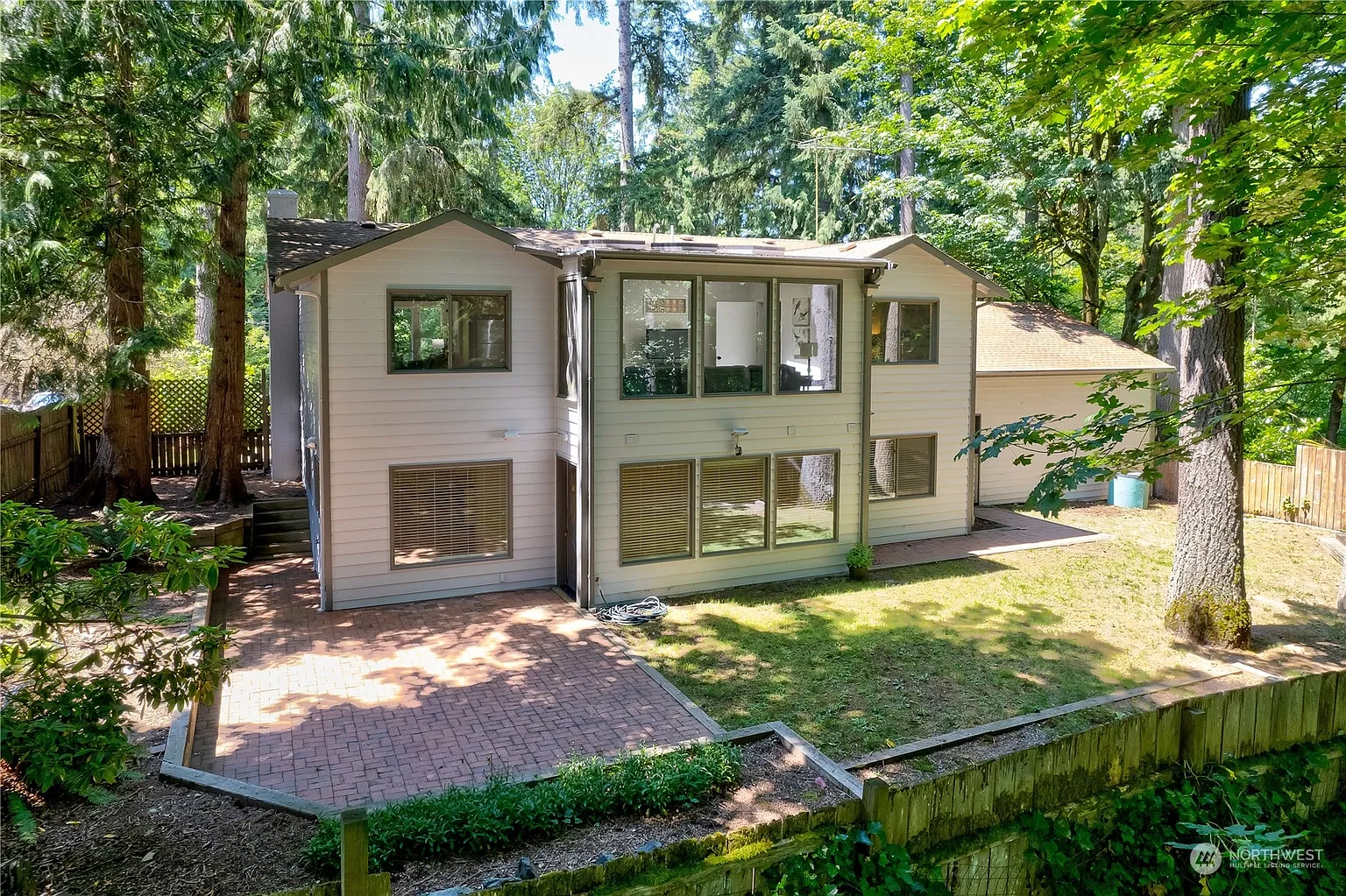 16610 212th Avenue NE photo 1
