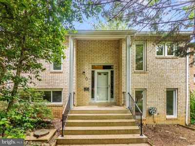 3 Guy Ct, Rockville, MD, 20850