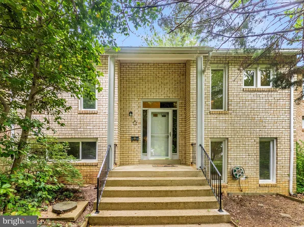 3 Guy Ct, Rockville, MD 20850