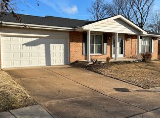 11011 Fawnhaven Dr, Saint Louis, MO