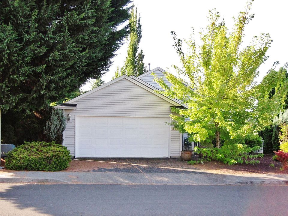1st image of 15915 SE 35th St
