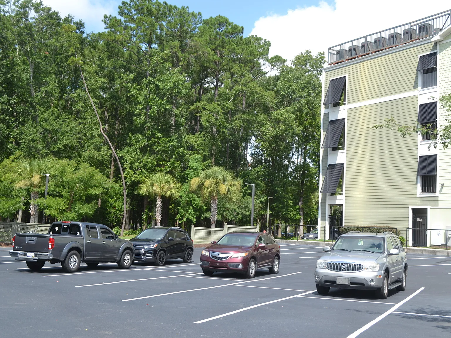 2 bed, 2.0 bath, 1048 sqft, $1,850 — Photo 3
