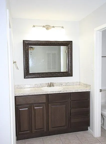 105 Maplewood Dr #D — Photo 7