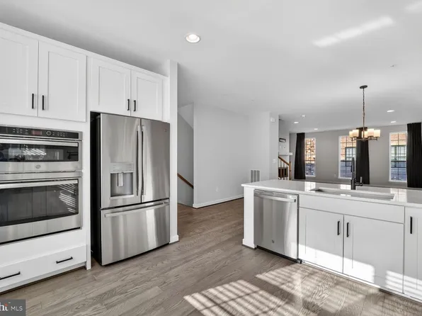 620 Leigh Way, Oxon Hill, MD 20745