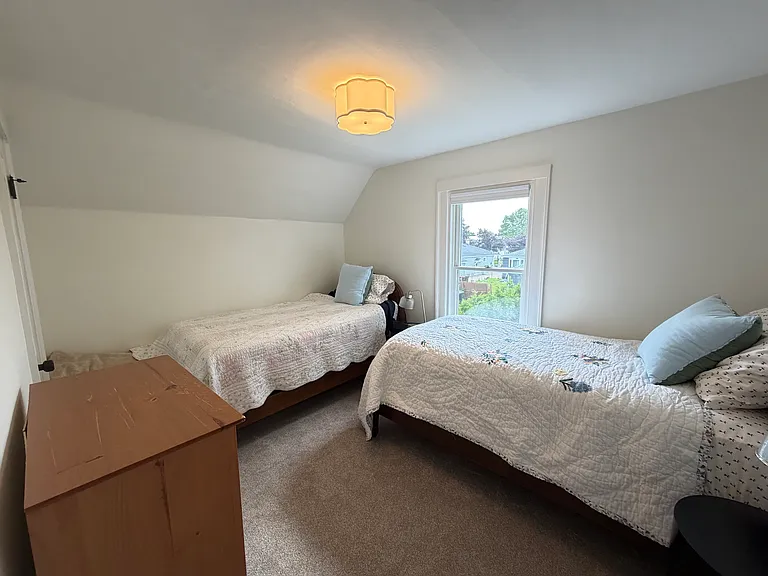 57 Caswell St — Photo 34