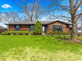335 W Glencrest Dr, Peoria, IL 61614