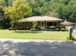 215 Possum Hollow Rd, Latrobe, PA 15650