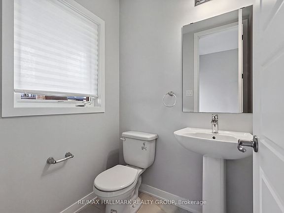 3rd image of 717 Fenwick Way