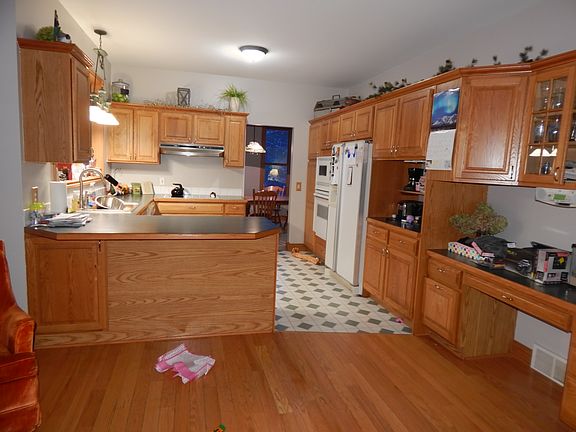 4th image of 13322 Foust Dr