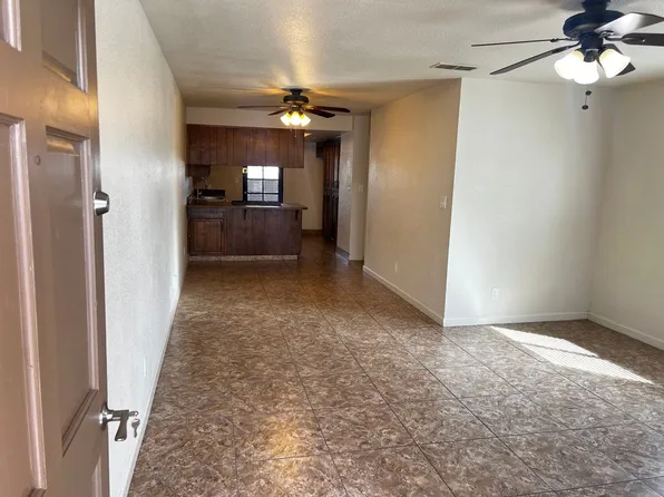 1823 W Whitendale Ave, Visalia, CA