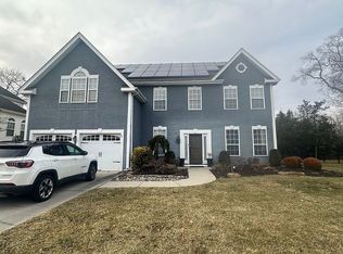 102 Julie Dr, Northfield, NJ 08225