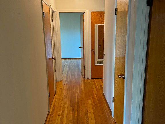 4th image of 1571 9th Ave #4