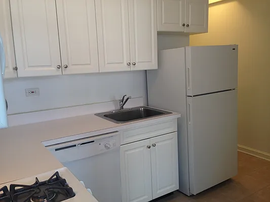 Rented by Stonehenge NYC LLC | media 6