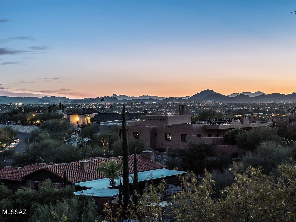 1st image of 5780 E Calle Del Ciervo