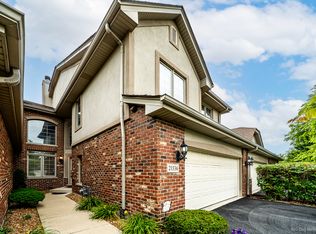 21336 Settlers Pond Dr, Frankfort, IL 60423