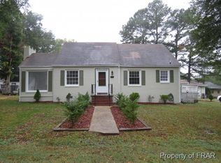 307 N 5th St, Sanford, NC 27330