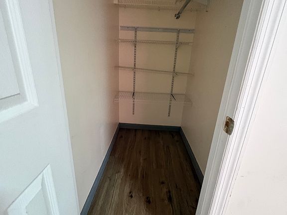 3rd image of 14034 34th Ave APT 4