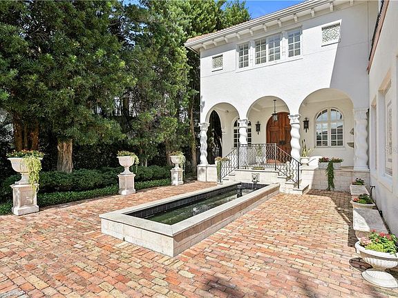 2nd image of 412 S Paloma Pl