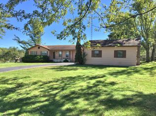 1209 Roanoke Rd, Jamestown, TN 38556
