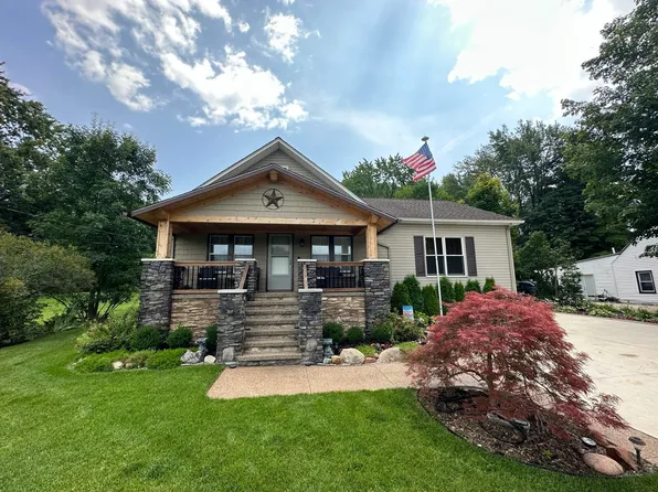 51540 Fairchild Rd, Chesterfield, MI 48051