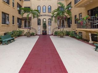 130 4th Ave N APT 107, Saint Petersburg, FL 33701