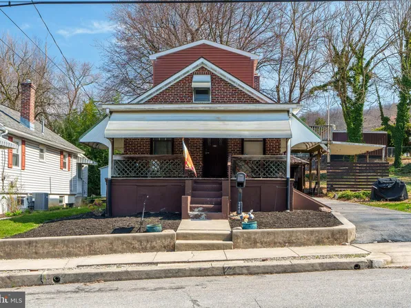 3219 Gray St, Reading, PA 19605