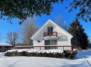 24 Locust Ln, Keeseville, NY 12944