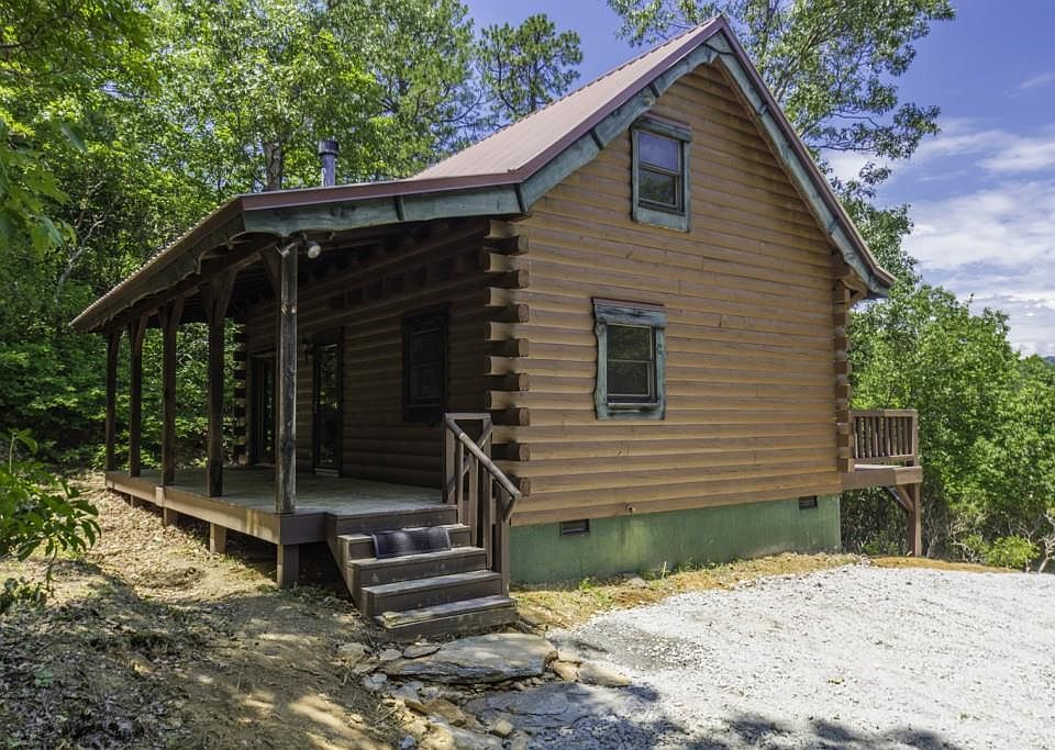 1st image of 515 Confederate Dr