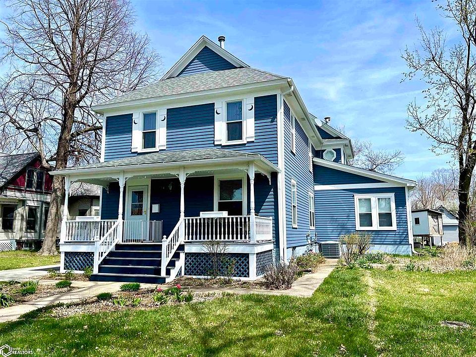 1124 Elm St, Grinnell, IA 50112 | Zillow