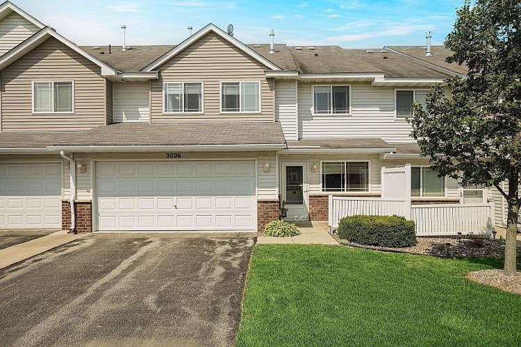 1st image of 3006 Pebble Beach Dr